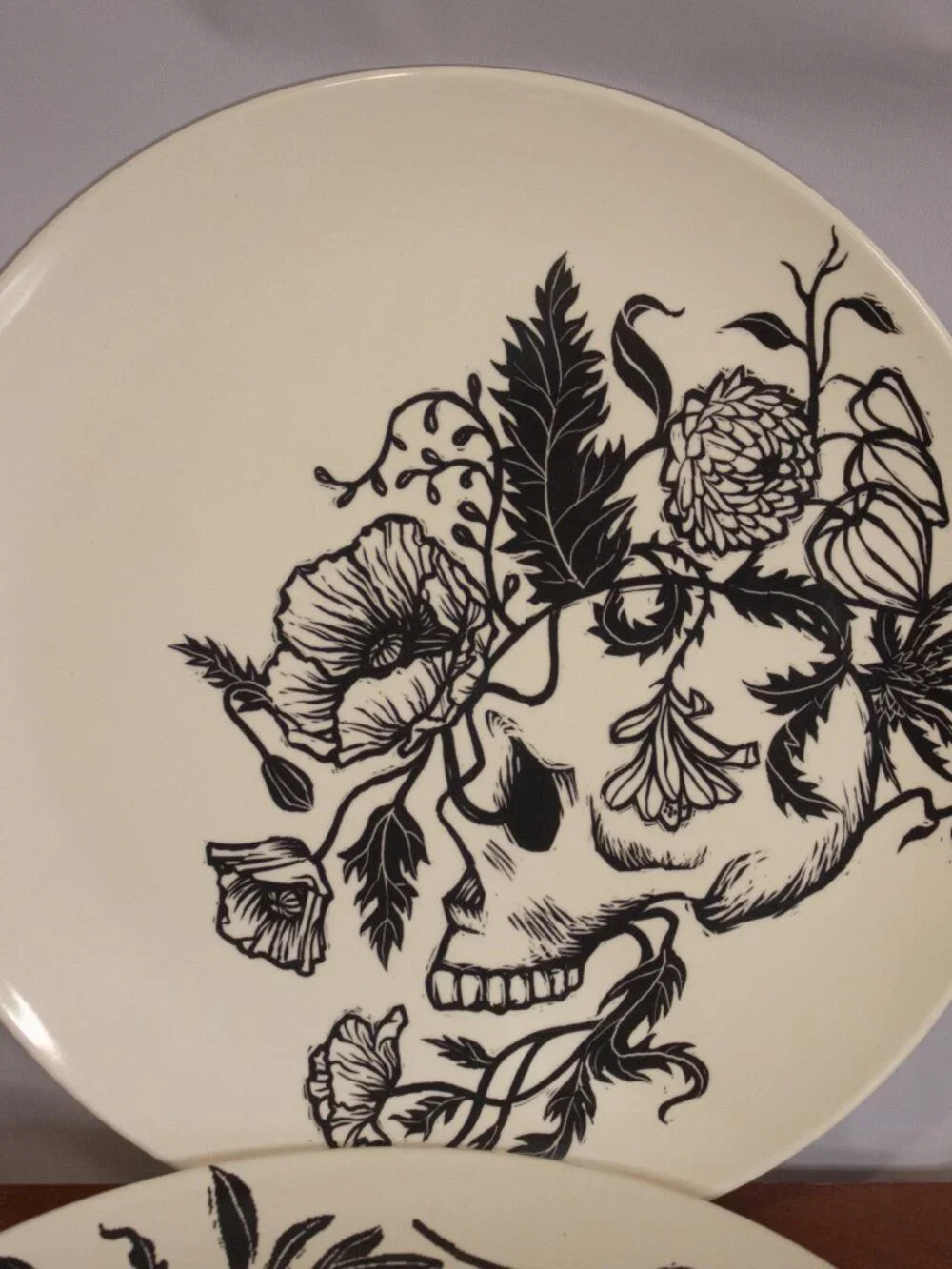 Hyde & Eek Skull & Spider Melamine Plates – Set of 4 – Retired Target Halloween